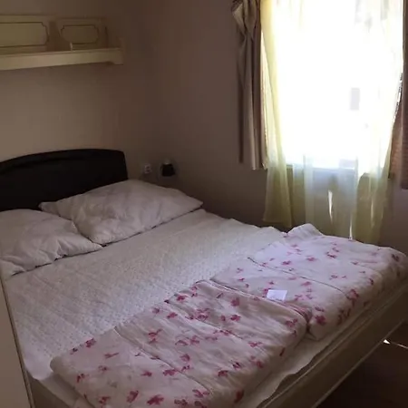 Dalmacija Mobile بيت للعطل Ražanac